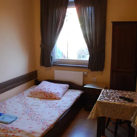 Motel Noclegi Kochlice *