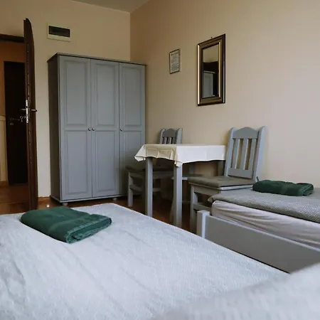 Noclegi Kochlice Motel *