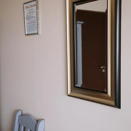 Noclegi Kochlice Motel *