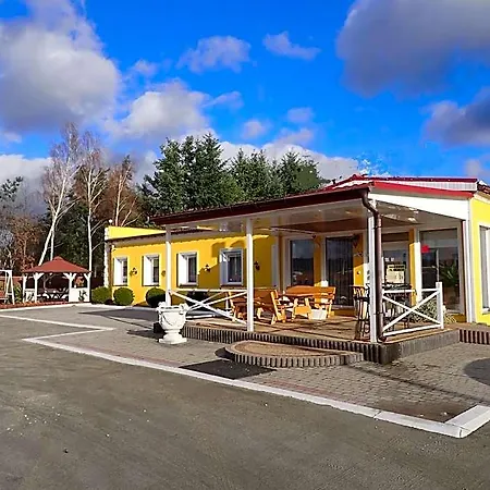 Noclegi Kochlice Motel