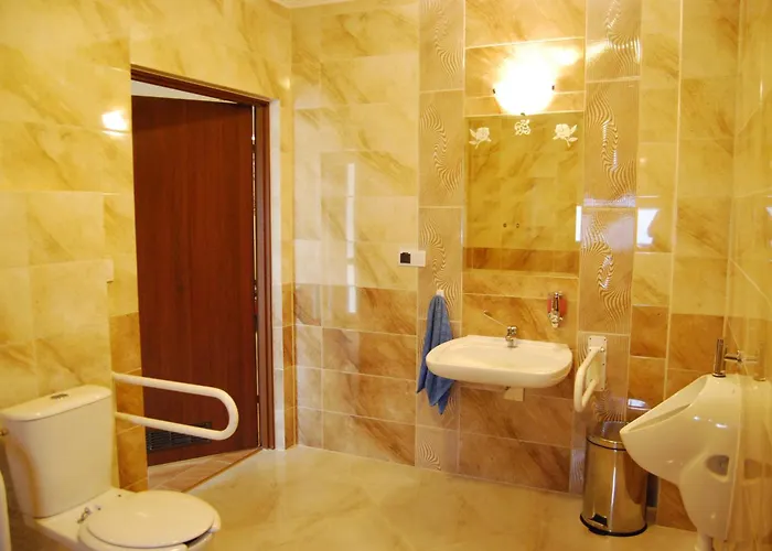 Noclegi Kochlice Motel